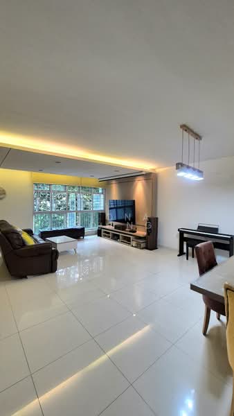 383 Bukit Batok West Avenue 5, 383 Bukit Batok West Avenue 5, 3 Bedrooms, 1,238 sqft, HDB Flat For Sale, by Fiona Foong, 500195086 - Living Room - PropertyGuru.com.sg
