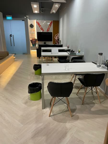 Oxley BizHub, 61 Ubi Road 1, Eunos / Geylang / Paya Lebar, 1,960 sqft, Light Industrial (B1) For Sale, by Lim Boon Heng, 500195092 - Study - CommercialGuru.com.sg