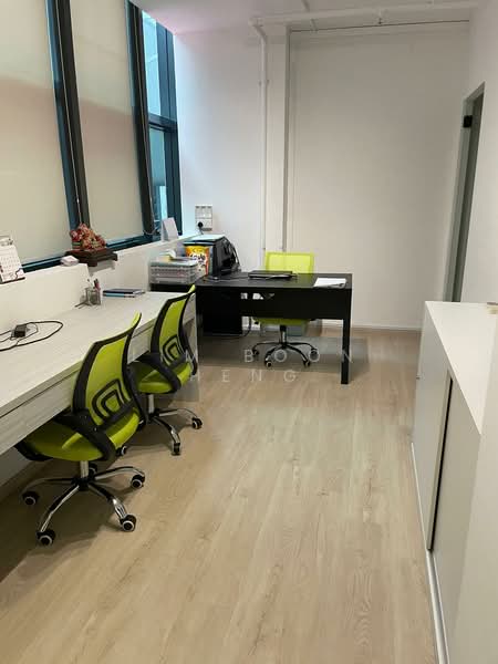 Oxley BizHub, 61 Ubi Road 1, Eunos / Geylang / Paya Lebar, 1,960 sqft, Light Industrial (B1) For Sale, by Lim Boon Heng, 500195092 - Study - CommercialGuru.com.sg