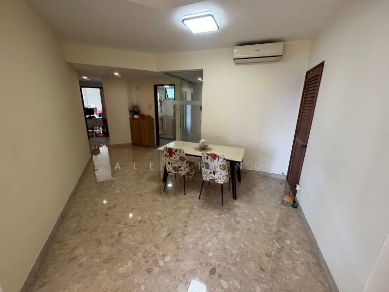 Simei Green Condominium, 1 Simei Street 4, 4 Bedrooms, 1,356 sqft, Condominium For Sale, by Alex Hang, 500195098 - Dining Room - PropertyGuru.com.sg