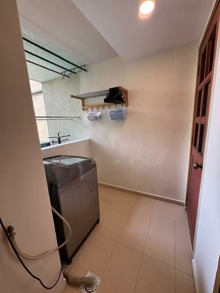 Simei Green Condominium, 1 Simei Street 4, 4 Bedrooms, 1,356 sqft, Condominium For Sale, by Alex Hang, 500195098 - Balcony - PropertyGuru.com.sg