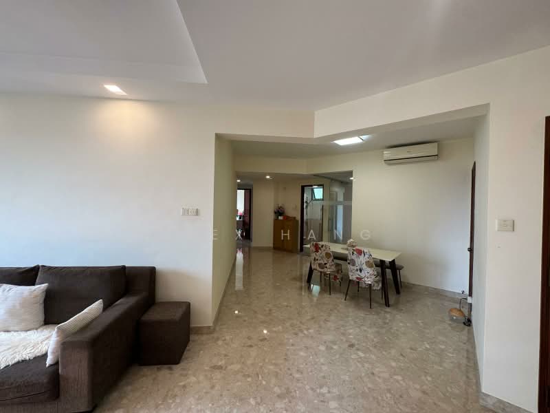 Simei Green Condominium, 1 Simei Street 4, 4 Bedrooms, 1,356 sqft, Condominium For Sale, by Alex Hang, 500195098 - Living Room - PropertyGuru.com.sg