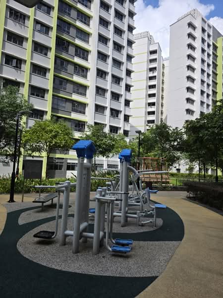 460B Sengkang West Way, 460B Sengkang West Way, Room Rental, 125 sqft, HDB Flat For Rent, by Stephanie Liu, 500195102 - Exterior - PropertyGuru.com.sg