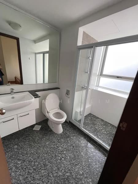 Meraprime, 301 Jalan Bukit Ho Swee, Alexandra / Commonwealth, 2 Bedrooms, 840 sqft, Condominium For Sale, by HEATHER LIM, 500195123 - Bathroom - PropertyGuru.com.sg