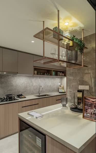 PARKTOWN Residence, Tampines Street 62, 5 Bedrooms, 1,679 sqft, Condominium For Sale, by Alvin Kwan, 500195124 - Kitchen - PropertyGuru.com.sg