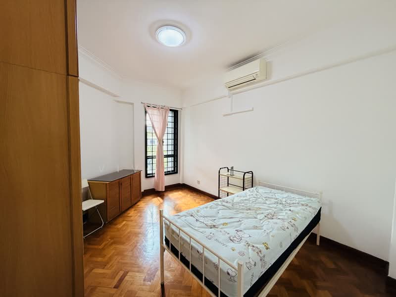 Cherryhill, 21 Lorong Lew Lian, 3 Bedrooms, 1,539 sqft, Condominium For Rent, by Vivian Wang, 500195131 - Bedroom - PropertyGuru.com.sg