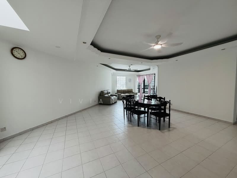 Cherryhill, 21 Lorong Lew Lian, 3 Bedrooms, 1,539 sqft, Condominium For Rent, by Vivian Wang, 500195131 - Living Room - PropertyGuru.com.sg