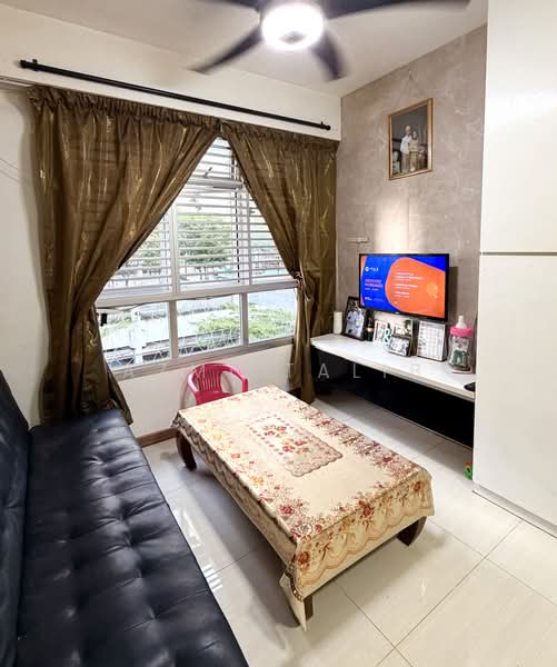 405B Northshore Drive, 405B Northshore Drive, 1 Bedroom, 409 sqft, HDB Flat For Sale, by Azmi Talib, 500195134 - Living Room - PropertyGuru.com.sg