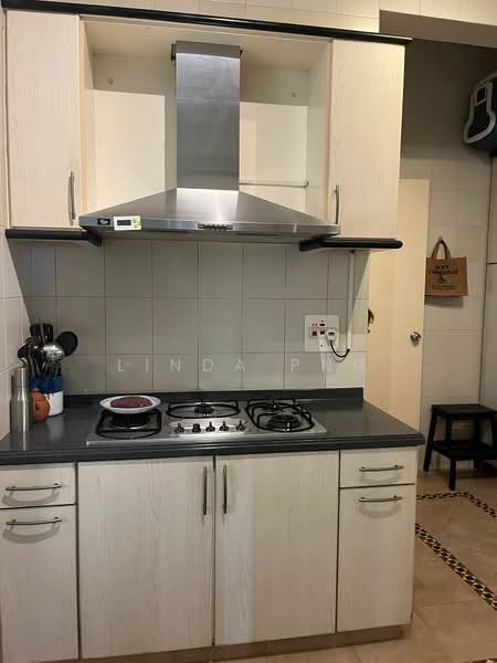 Allsworth Park, 361 Holland Road, 3 Bedrooms, 1,959 sqft, Condominium For Rent, by Linda Png, 500195138 - Kitchen - PropertyGuru.com.sg