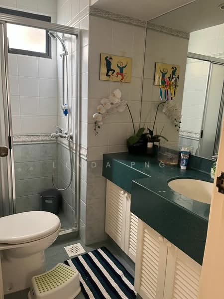 Allsworth Park, 361 Holland Road, 3 Bedrooms, 1,959 sqft, Condominium For Rent, by Linda Png, 500195138 - Bathroom - PropertyGuru.com.sg