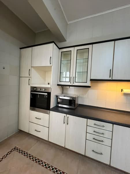Allsworth Park, 361 Holland Road, 3 Bedrooms, 1,959 sqft, Condominium For Rent, by Linda Png, 500195138 - Kitchen - PropertyGuru.com.sg