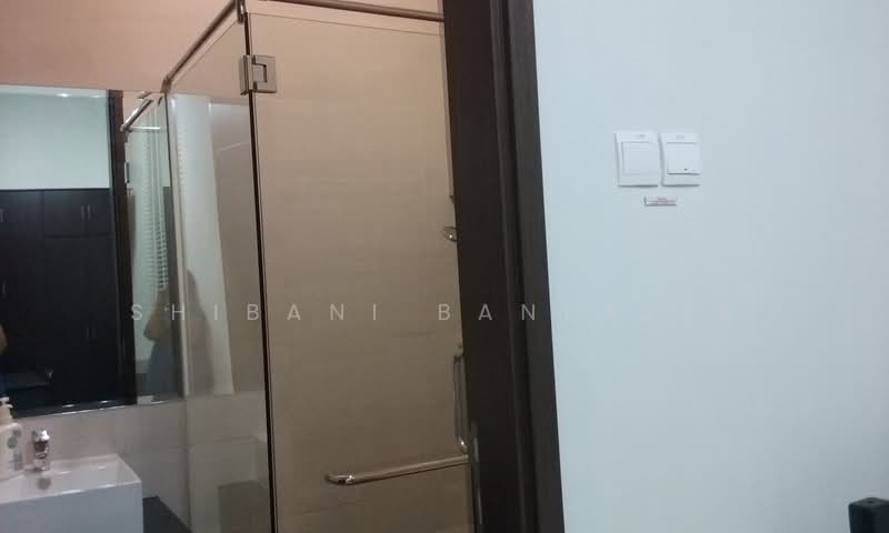 ROOM WITH ATTACHED BATH @ LORONG MYDIN, LORONG MYDIN, Room Rental, 144 sqft, Semi-Detached House For Rent, by Shibani Banerjee, 500195141 - Bathroom - PropertyGuru.com.sg
