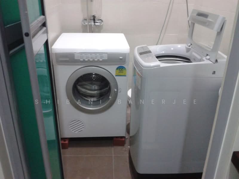 ROOM WITH ATTACHED BATH @ LORONG MYDIN, LORONG MYDIN, Room Rental, 144 sqft, Semi-Detached House For Rent, by Shibani Banerjee, 500195141 - Bathroom - PropertyGuru.com.sg