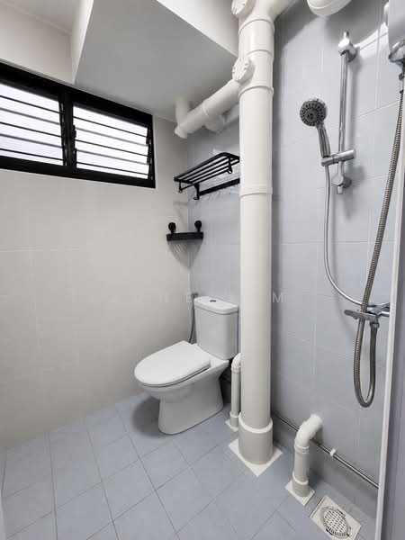 624 Ang Mo Kio Avenue 4, 624 Ang Mo Kio Avenue 4, 1 Bedroom, 400 sqft, HDB Flat For Rent, by June Lim, 500195142 - Bathroom - PropertyGuru.com.sg