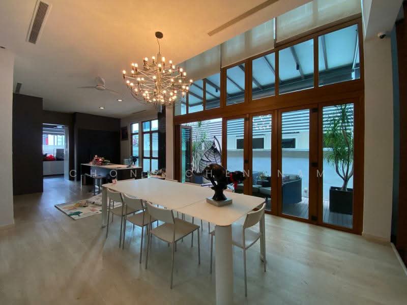 BRANKSOME / GOODMAN BUNGALOW 2.5 STY, SOUTH FACING, GOODMAN, BRANKSOME, WILKINSON, BOURNEMOUTH, ARTHUR BUNGALOW ZONE, 6 Bedrooms, 5,770 sqft, Detached House For Sale, by Chong Chen Nam, 500195144 - Dining Room - PropertyGuru.com.sg