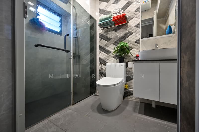 250C Compassvale Street, 250C Compassvale Street, 3 Bedrooms, 1,400 sqft, HDB Flat For Sale, by Mila Rahman, 500195159 - Bathroom - PropertyGuru.com.sg
