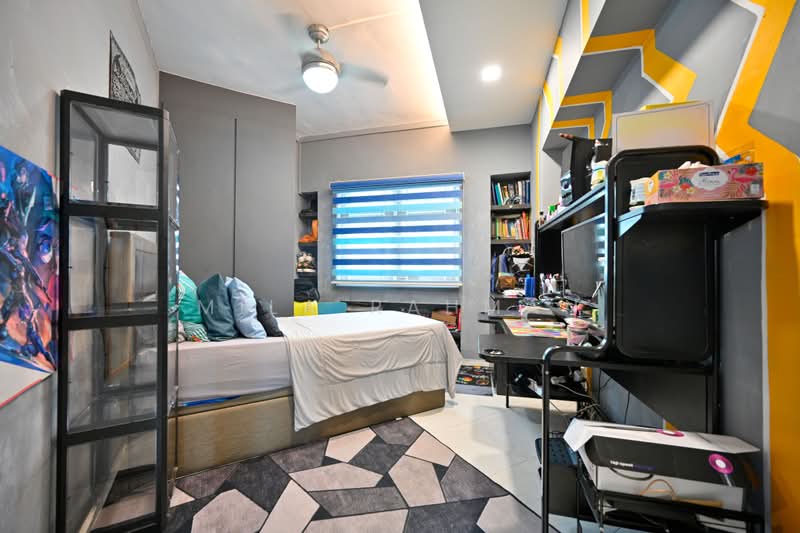 250C Compassvale Street, 250C Compassvale Street, 3 Bedrooms, 1,400 sqft, HDB Flat For Sale, by Mila Rahman, 500195159 - Common Bedroom - PropertyGuru.com.sg