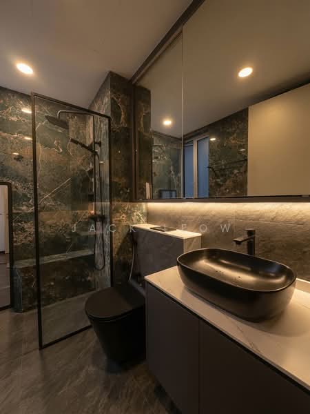 High Park Residences, 27 Fernvale Road, 3 Bedrooms, 980 sqft, Condominium For Sale, by Jack Leow, 500195170 - Bathroom - PropertyGuru.com.sg
