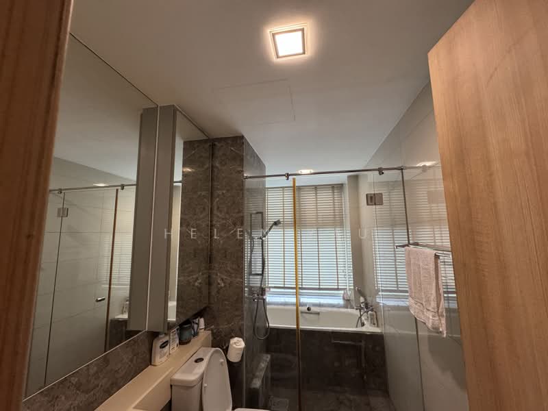 Caspian, 60 Lakeside Drive, 4 Bedrooms, 1,593 sqft, Condominium For Sale, by Helen Yau, 500195175 - Bathroom - PropertyGuru.com.sg
