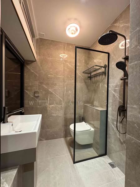 The Plaza, 7500A Beach Road, Room Rental, 148 sqft, Apartment For Rent, by William Ng, 500195185 - Master Bathroom - PropertyGuru.com.sg