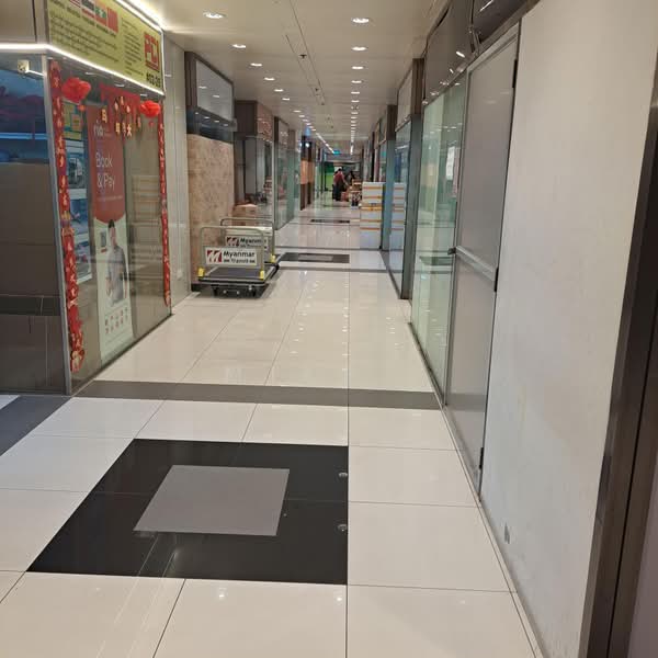 Peninsula Plaza, 111 North Bridge Road, 2,454 sqft, Other Retail For Sale, by Mike ., 500195191 - Corridor - CommercialGuru.com.sg