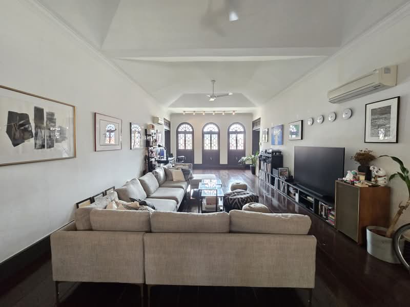 Emerald Hill Conservation Area, Saunders Road, 2 Bedrooms, 1,642 sqft, Conservation House For Rent, by Chia S M, 500195192 - Living Room - PropertyGuru.com.sg