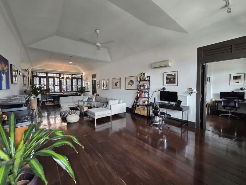 Emerald Hill Conservation Area, Saunders Road, 2 Bedrooms, 1,642 sqft, Conservation House For Rent, by Chia S M, 500195192 - Living Room - PropertyGuru.com.sg