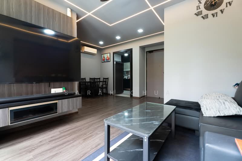 314B Punggol Way, 314B Punggol Way, 2 Bedrooms, 732 sqft, HDB Flat For Sale, by Sarah Chua, 500195194 - Living Room - PropertyGuru.com.sg