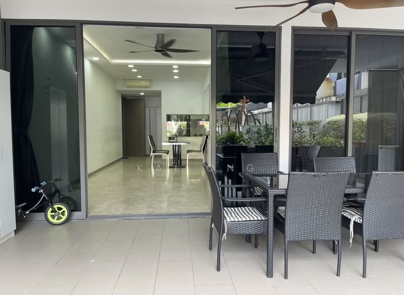 Stratum, 80 Elias Road, 3 Bedrooms, 1,399 sqft, Condominium For Sale, by Kal Ong, 500195195 - Living Room - PropertyGuru.com.sg