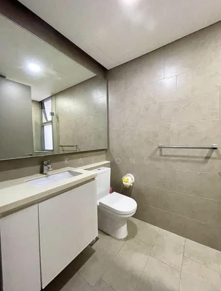 Stratum, 80 Elias Road, 3 Bedrooms, 1,399 sqft, Condominium For Sale, by Kal Ong, 500195195 - Bathroom - PropertyGuru.com.sg