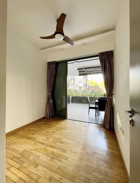 Stratum, 80 Elias Road, 3 Bedrooms, 1,399 sqft, Condominium For Sale, by Kal Ong, 500195195 - Balcony - PropertyGuru.com.sg