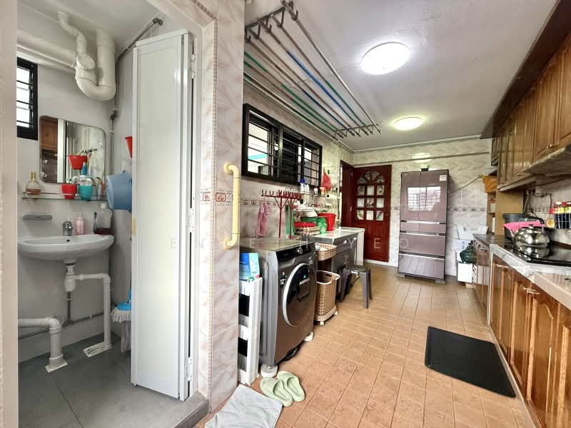 305 Jurong East Street 32, 305 Jurong East Street 32, 3 Bedrooms, 1,421 sqft, HDB Flat For Sale, by Kenneth Yeo, 500195199 - PropertyGuru.com.sg