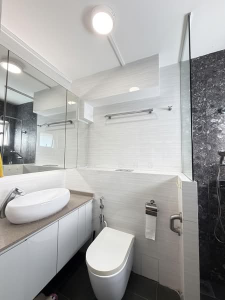 647 Pasir Ris Drive 10, 647 Pasir Ris Drive 10, 4 Bedrooms, 1,615 sqft, HDB Flat For Sale, by Kal Ong, 500195204 - Bathroom - PropertyGuru.com.sg
