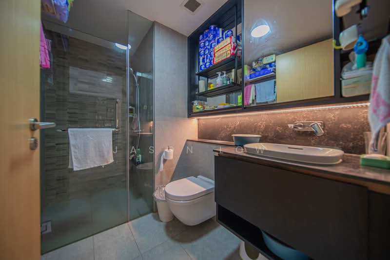 Fyve Derbyshire, 5 Derbyshire Road, 3 Bedrooms, 937 sqft, Condominium For Sale, by Jason Low, 500195206 - Bathroom - PropertyGuru.com.sg