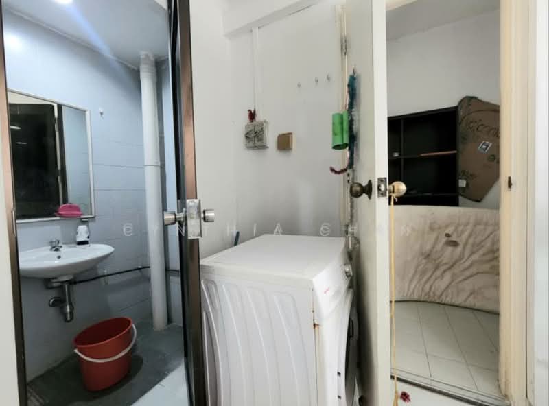The Tanamera, 5 Tanah Merah Kechil Road, 3 Bedrooms, 1,323 sqft, Condominium For Sale, by Cynthia Chan, 500195210 - Bathroom - PropertyGuru.com.sg