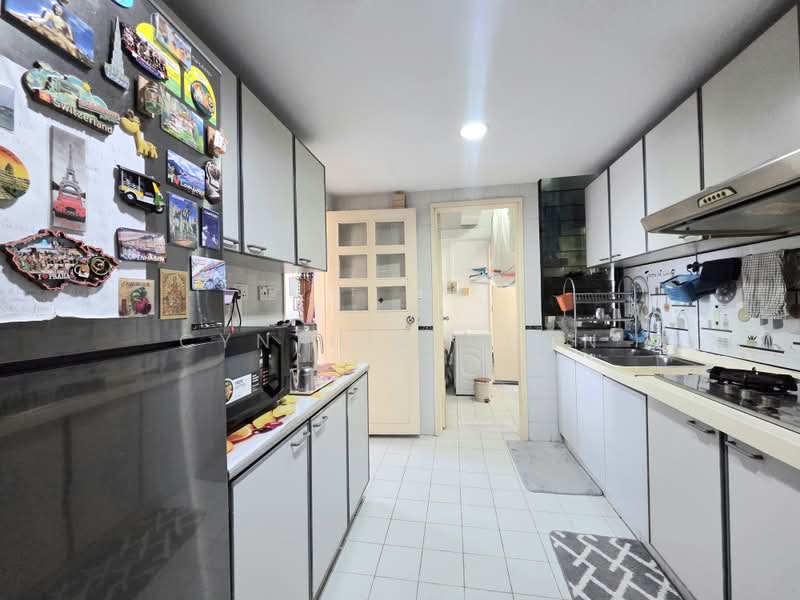 The Tanamera, 5 Tanah Merah Kechil Road, 3 Bedrooms, 1,324 sqft, Condominium For Sale, by Cynthia Chan, 500195210 - Kitchen - PropertyGuru.com.sg