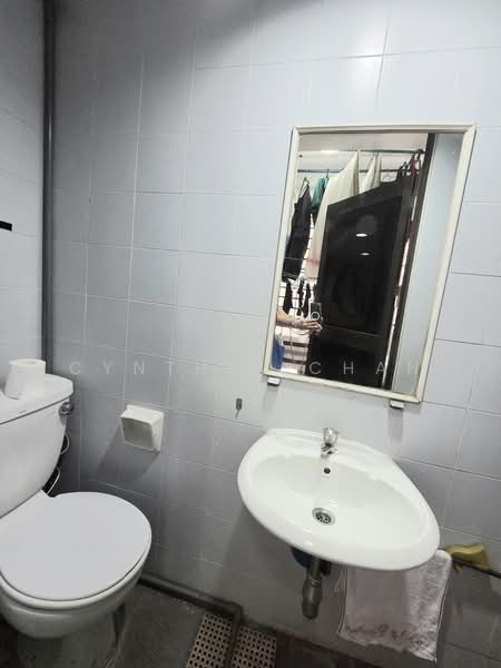 The Tanamera, 5 Tanah Merah Kechil Road, 3 Bedrooms, 1,324 sqft, Condominium For Sale, by Cynthia Chan, 500195210 - Bathroom - PropertyGuru.com.sg