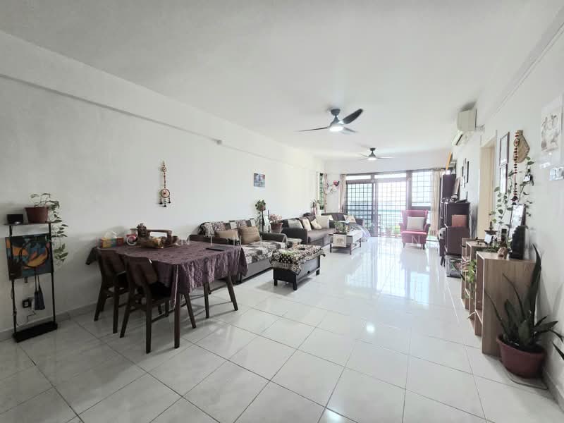 The Tanamera, 5 Tanah Merah Kechil Road, 3 Bedrooms, 1,324 sqft, Condominium For Sale, by Cynthia Chan, 500195210 - Living Room - PropertyGuru.com.sg