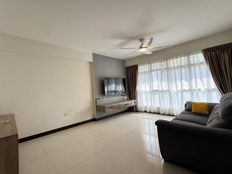 288A Compassvale Crescent, 288A Compassvale Crescent, 4 Bedrooms, 1,216 sqft, HDB Flat For Sale, by S. K. Yeo 杨顺锦, 500195211 - Living Room - PropertyGuru.com.sg
