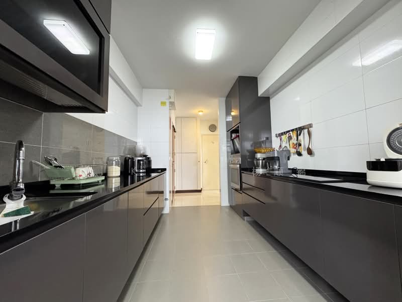 288A Compassvale Crescent, 288A Compassvale Crescent, 4 Bedrooms, 1,216 sqft, HDB Flat For Sale, by S. K. Yeo 杨顺锦, 500195211 - Kitchen - PropertyGuru.com.sg