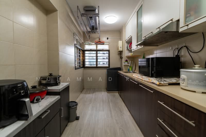 466A Spring Lodge, 466A Sembawang Drive, 3 Bedrooms, 969 sqft, HDB Flat For Sale, by Muhammad Rifqi, 500195214 - Kitchen - PropertyGuru.com.sg