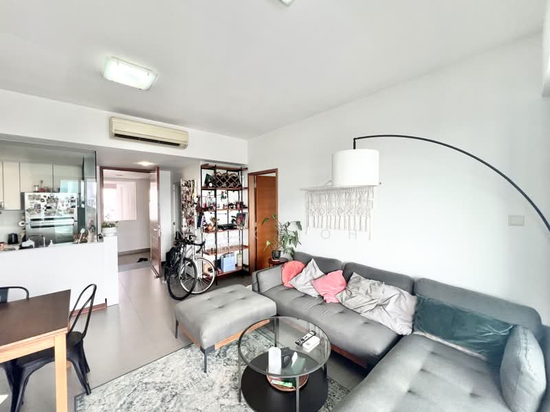 Regency Suites, 36 Kim Tian Road, 2 Bedrooms, 980 sqft, Condominium For Sale, by Nick Toh, 500195218 - Living Room - PropertyGuru.com.sg