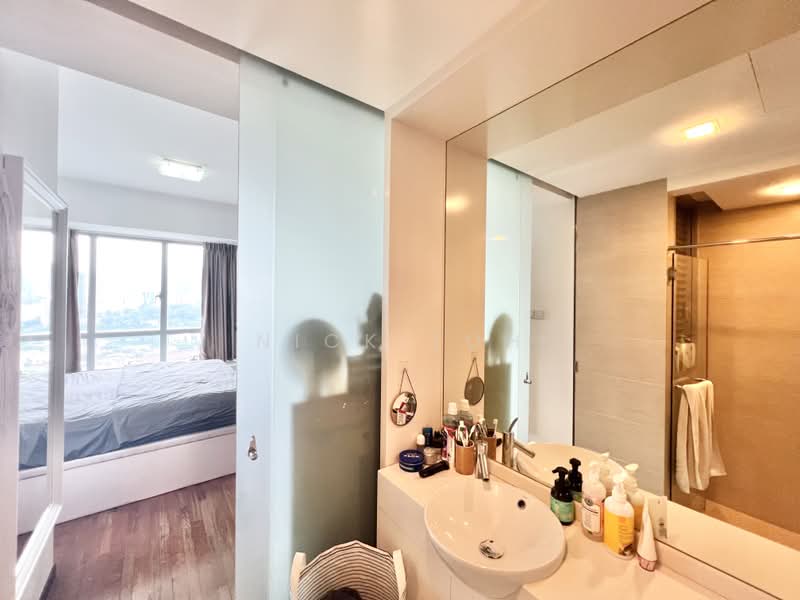 Regency Suites, 36 Kim Tian Road, 2 Bedrooms, 980 sqft, Condominium For Sale, by Nick Toh, 500195218 - Bedroom - PropertyGuru.com.sg