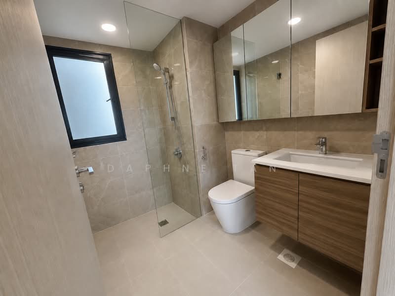 Treasure at Tampines, 45 Tampines Lane, 3 Bedrooms, 915 sqft, Condominium For Sale, by Daphne Tan, 500195223 - Bathroom - PropertyGuru.com.sg