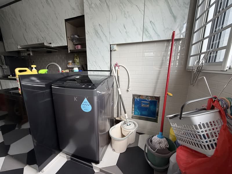 115 Pending Road, 115 Pending Road, Room Rental, 120 sqft, HDB Flat For Rent, by Kye Tang, 500195227 - Kitchen - PropertyGuru.com.sg
