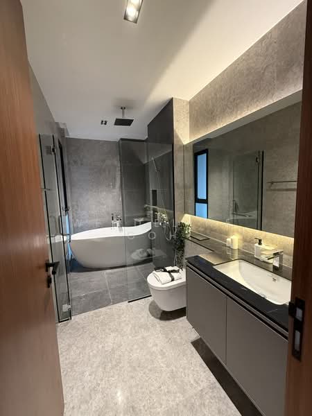 Brand New Inter Terrace at Sembawang Straits Estate, , 5 Bedrooms, 4,834 sqft, Terraced House For Sale, by Wendeline Goh, 500195229 - Bathroom - PropertyGuru.com.sg