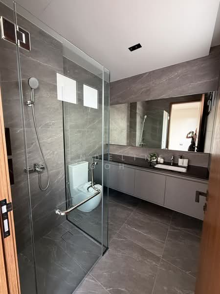 Brand New Inter Terrace at Sembawang Straits Estate, , 5 Bedrooms, 4,834 sqft, Terraced House For Sale, by Wendeline Goh, 500195229 - Bathroom - PropertyGuru.com.sg