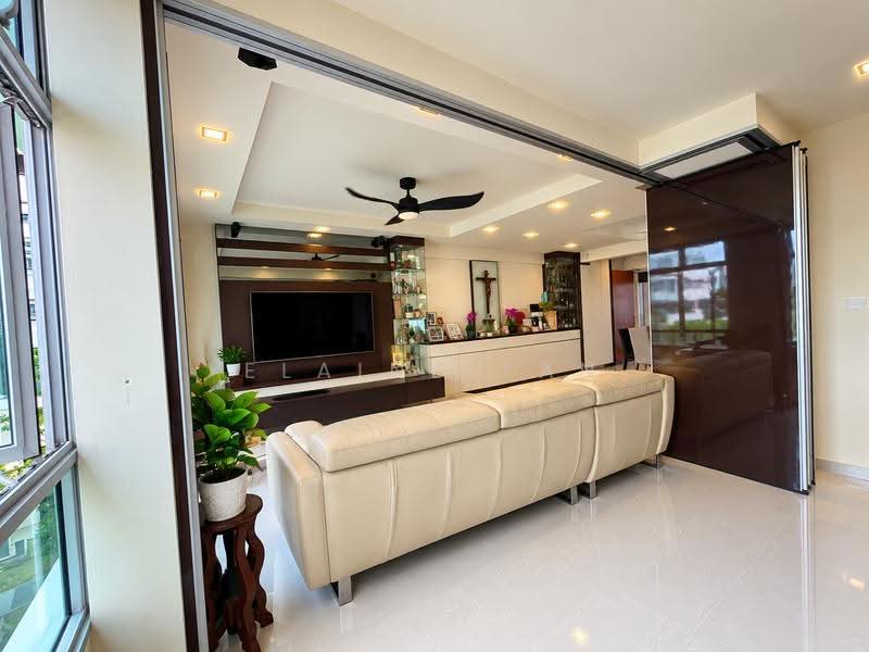 183B Boon Lay Avenue, 183B Boon Lay Avenue, Boon Lay / Jurong / Tuas, 4 Bedrooms, 1,205 sqft, HDB Flat For Sale, by Elaine Tan, 500195233 - Living Room - PropertyGuru.com.sg