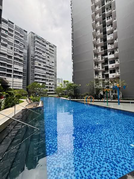 Heron Bay, Upper Serangoon View, 4 Bedrooms, 1,281 sqft, Executive Condominium For Sale, by Vera Loh, 500195251 - 50m Lap pool  - PropertyGuru.com.sg