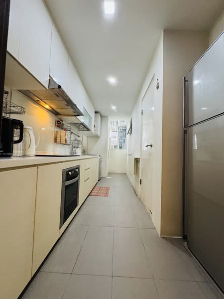 Heron Bay, Upper Serangoon View, 4 Bedrooms, 1,281 sqft, Executive Condominium For Sale, by Vera Loh, 500195251 - Kitchen - PropertyGuru.com.sg